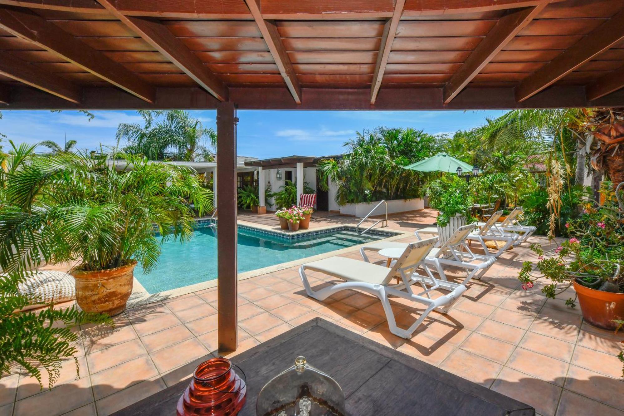 Brisas Studio Apartments (Adults Only) Palm Beach Eksteriør bilde