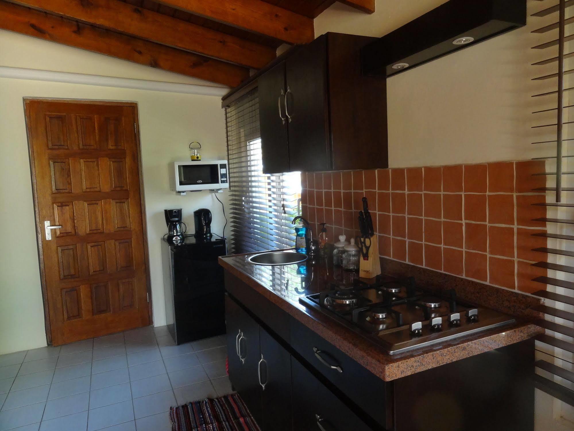 Brisas Studio Apartments (Adults Only) Palm Beach Eksteriør bilde